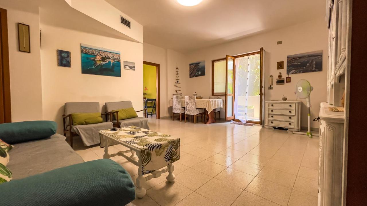 L'Hibiscus di Lucia Villa Alghero Bagian luar foto